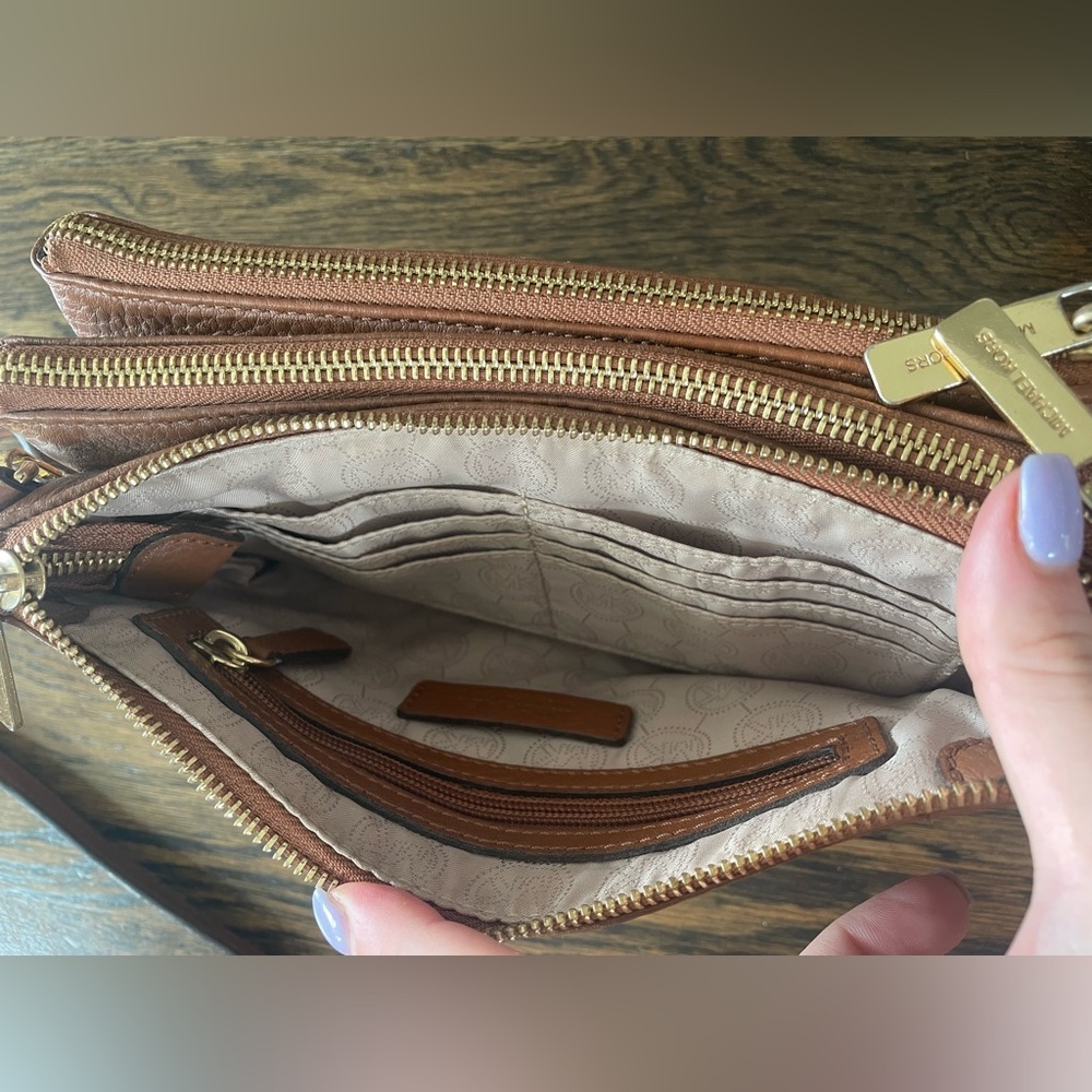 Brown Micharl Kors crossbody bag - Picture 6 of 7